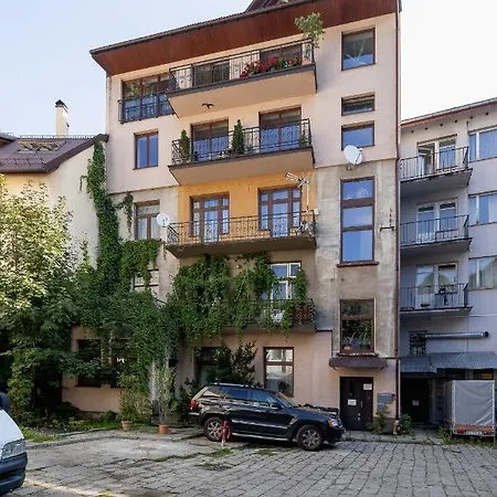 On Krupowki Street With Mountain View By Renters Zakopane