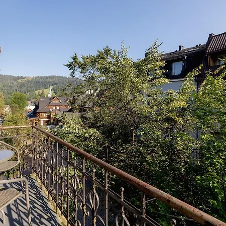 On Krupowki Street With Mountain View By Renters